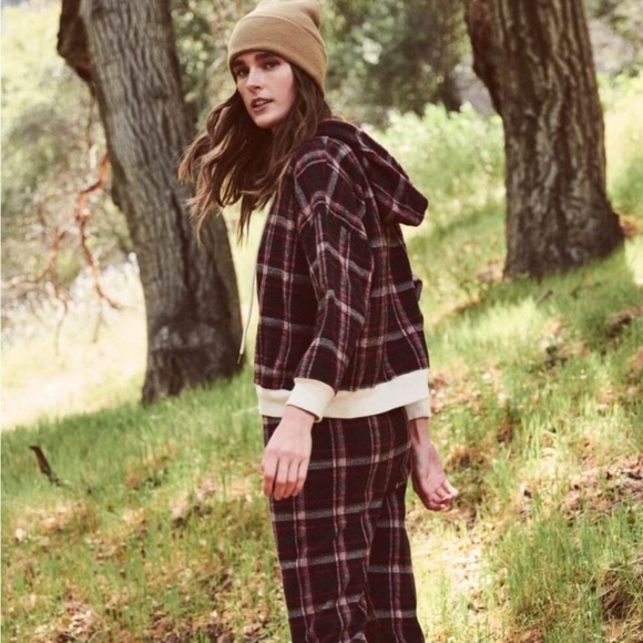 THE GREAT. Tops - The Great. Teammate Hoodie Cedar House Plaid SZ M 2 Brown Red